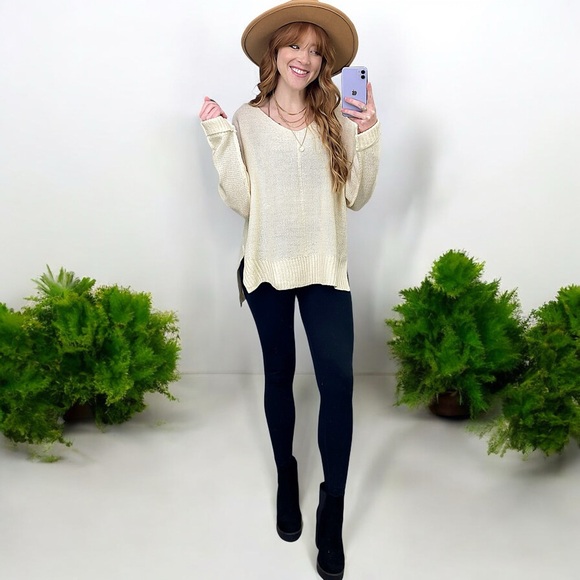 New Main Strip Dolman Sleeve Hi and Low Sweater - Picture 5 of 16